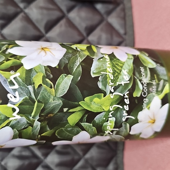 WEN Spring Gardenia Green Tea Cleansing Conditioner. New & Unused. - Picture 2 of 7